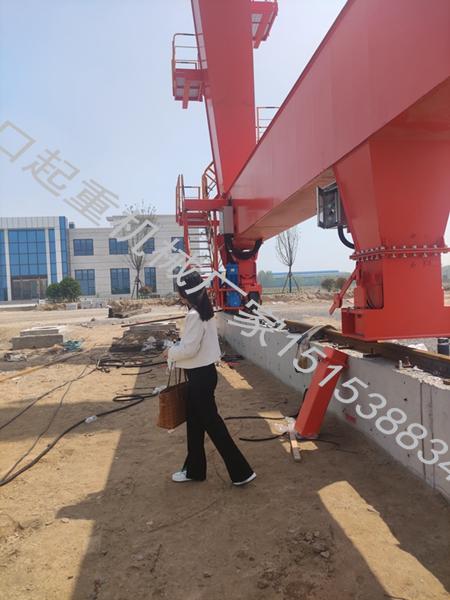 福建宁德集装箱门式起重公司轨道式集装箱门式起重机安全维护保养