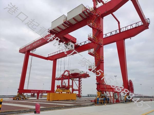 福建福州集装箱门式起重机厂家轨道式集装箱门式起重机节能环保